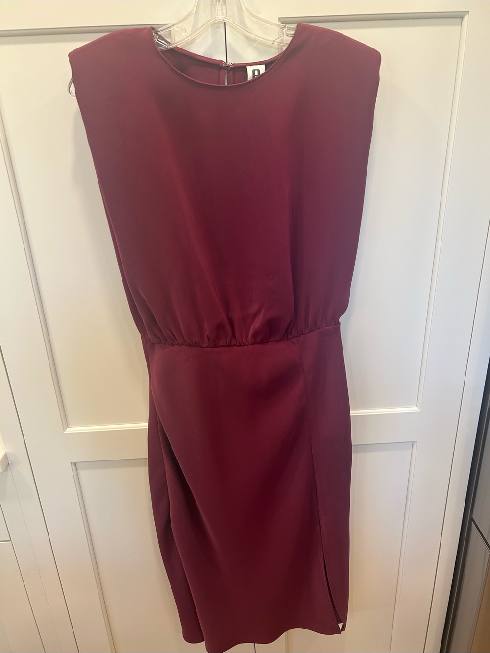 Evereve Sleeveless silky Midi Dress